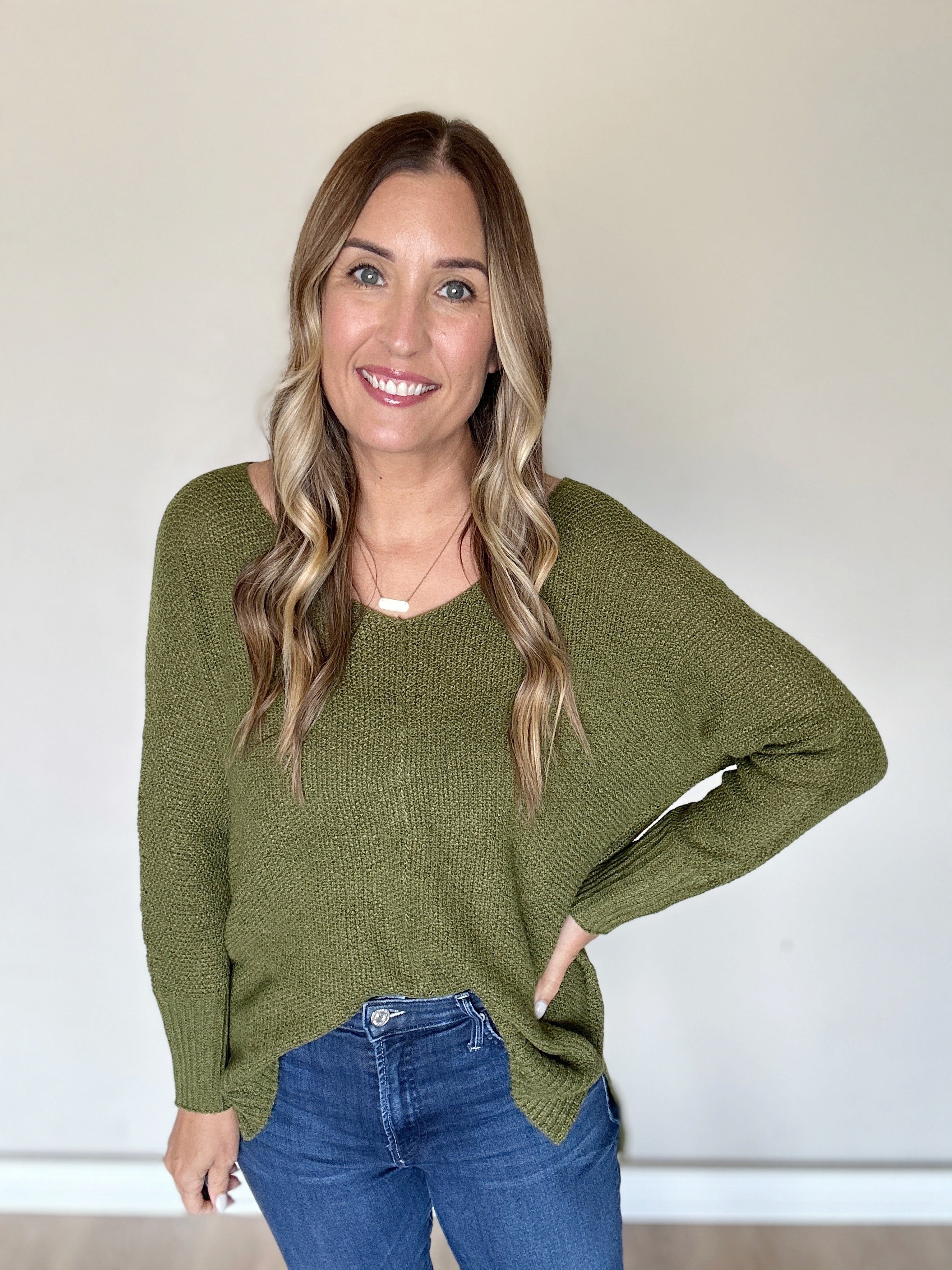 Winnie Sweater - Olive (TAKE 40% OFF WITH CODE 'ENDOFYEAR')