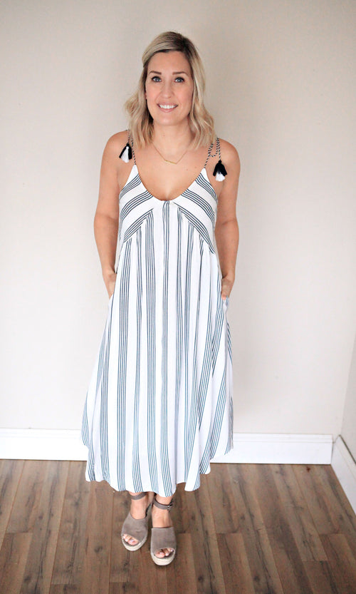 Ava Dress - Gray Monroe